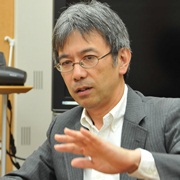 鞍掛靖氏 ヤマハ株式会社 国内営業本部 営業企画部 WEB・IT推進室 室長 兼 eヤマハ室 CGMプロジェクト リーダー