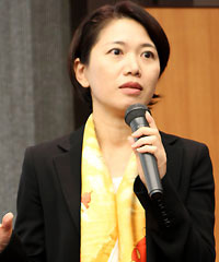 山口有希子氏