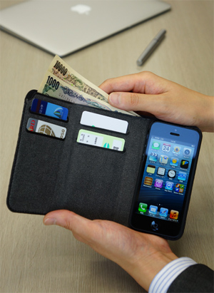 Cygnett FlipWallet Textile Case for iPhone 5