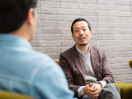 奥谷孝司氏