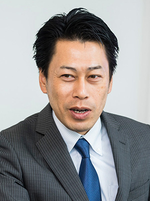 宮岡泰治氏