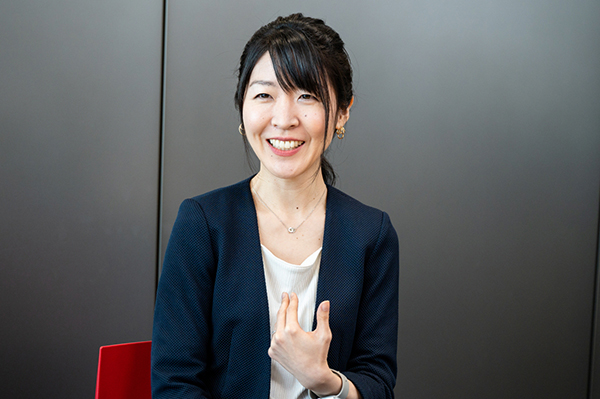 橋本彩加氏