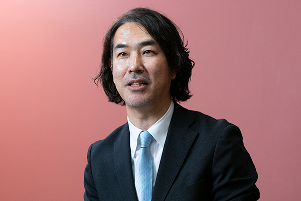 服部恭之氏