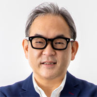 足立 光