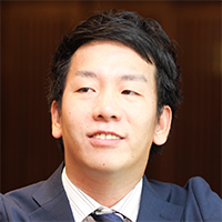 三井 克哉