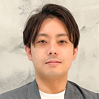 新堀 翔